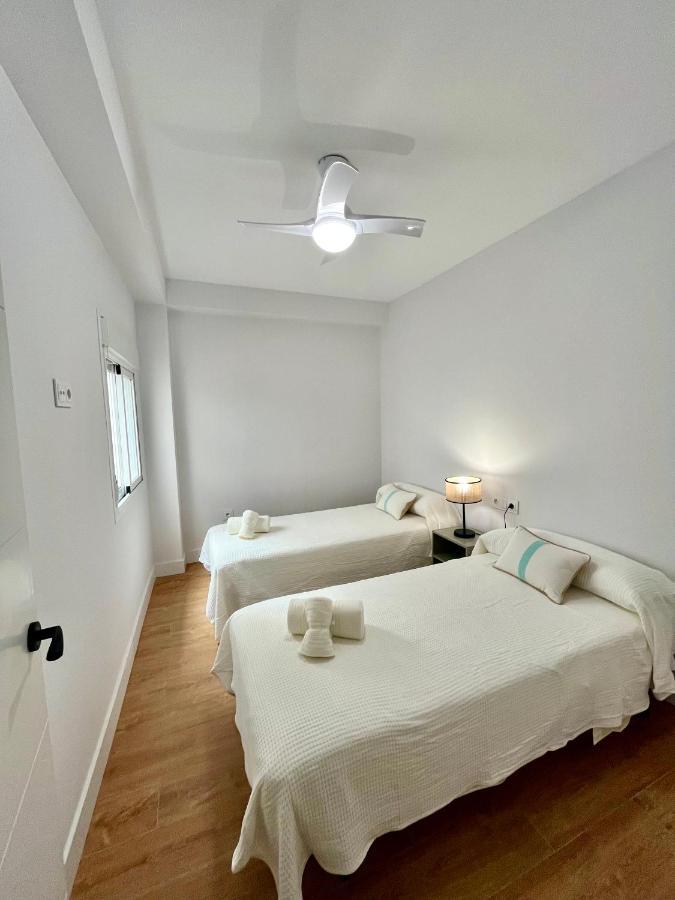 Apartament Piso Picasso, Modern In The Heart Of