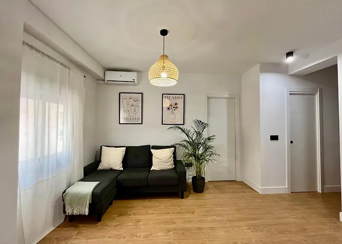 Piso Picasso, Modern Apartment In The Heart Of Malaga City